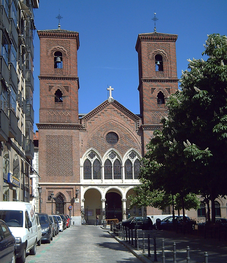 Parroquia de la Virgen de la Paloma y San Pedro el Real Madrid Centro